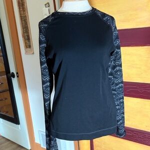 Smartwool Black Top with Patterned Sleeves